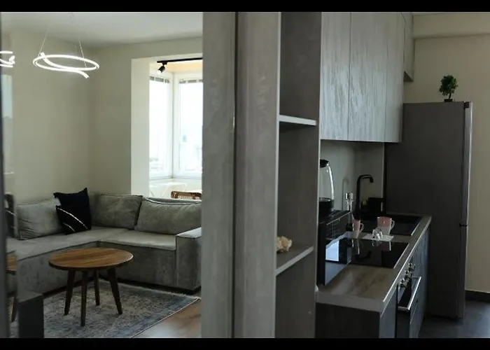 Peace And Luxury Apartment, In Center, New Bazaar1 Апартаменты Тирана